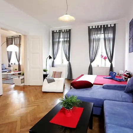 Apartamento Nice Near Wenceslas Square Praga